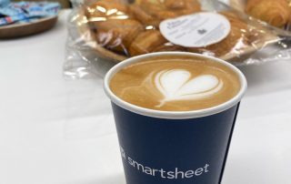 the-mobile-coffee-bean-smartsheet-impressive-heart-latte-art- The Mobile Coffee Bean Smartsheet impressive heart latte art